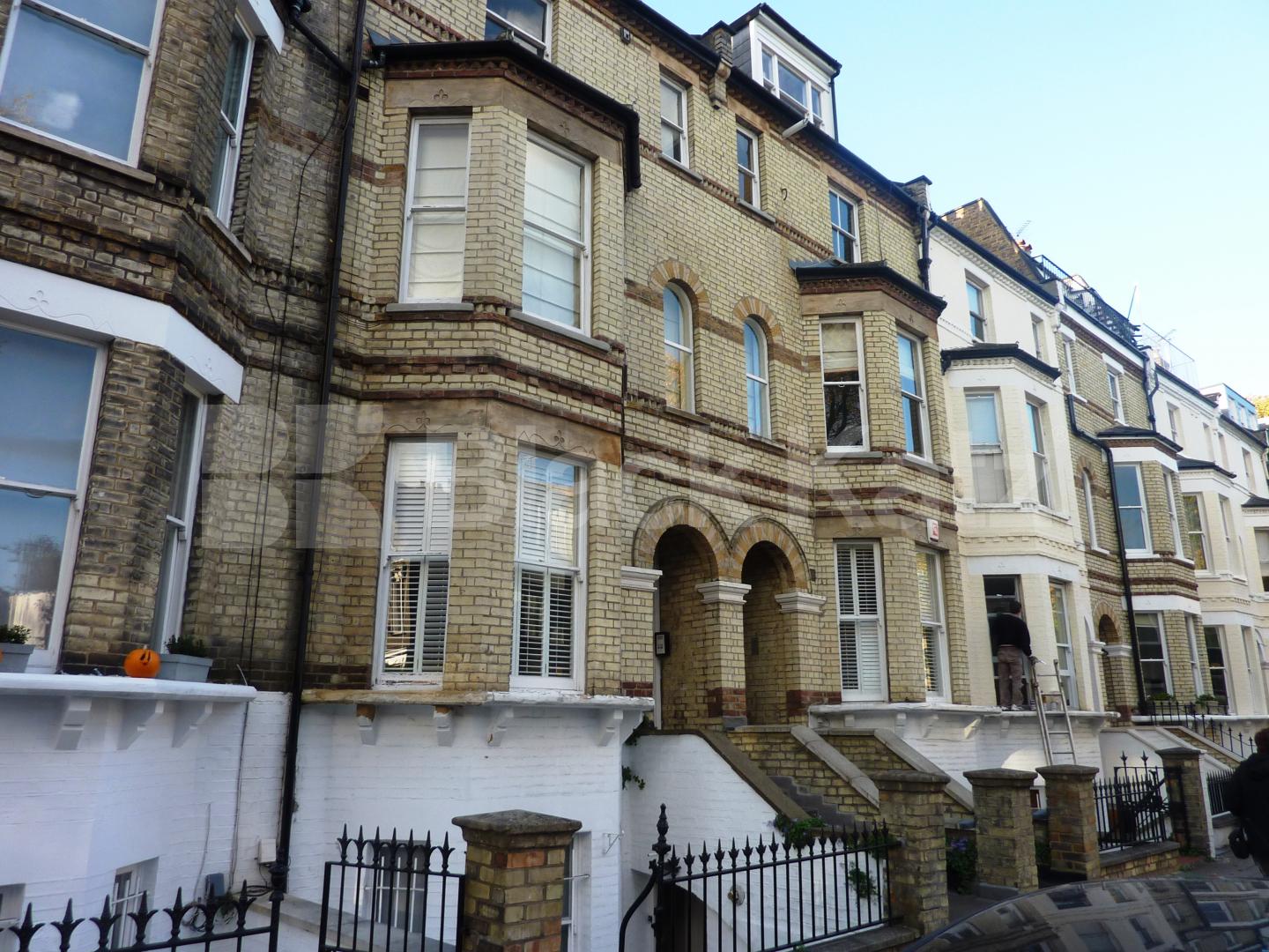 			LARGE 2 BED BY HAMPSTEAD HEATH!, 2 Bedroom, 1 bath, 1 reception Flat			 Gayton Road , HAMPSTEAD